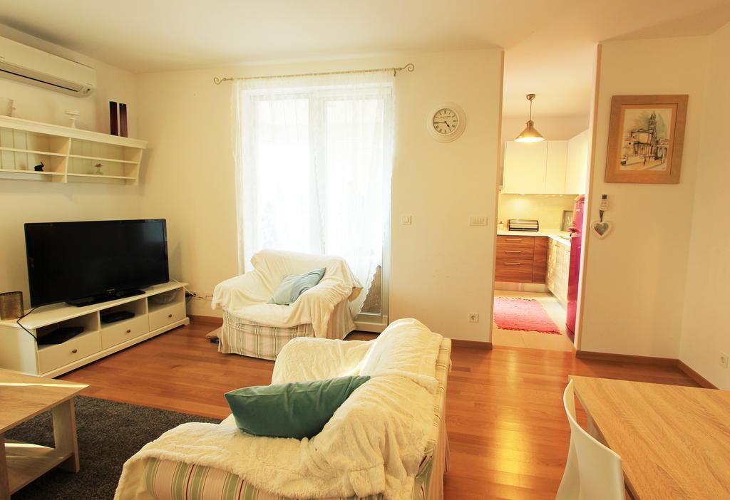 Sunset Beach Apartments Split Bagian luar foto